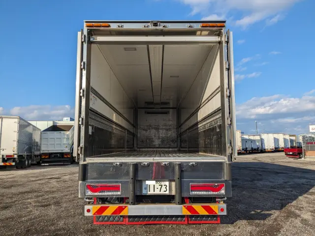 UD クオン 2PG-CW5CA(6x4)の写真9