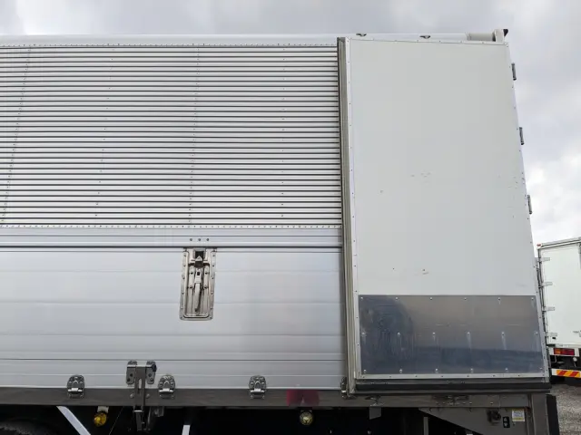 UD クオン 2PG-CW5CA(6x4)の写真32