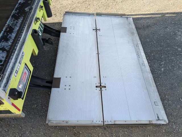 日野 プロフィア 2DG-FW1AHG(8x4)の写真11