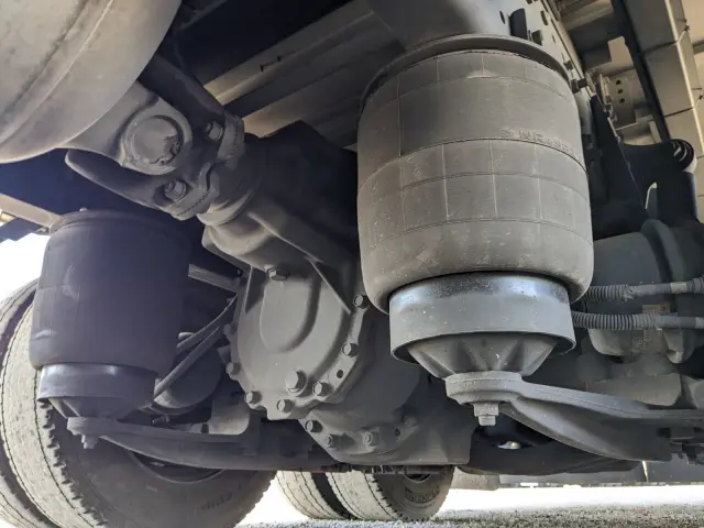 日野 プロフィア 2DG-FW1AHG(8x4)の写真23