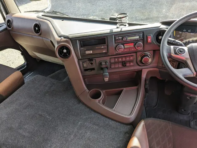 日野 プロフィア 2DG-FW1AHG(8x4)の写真25