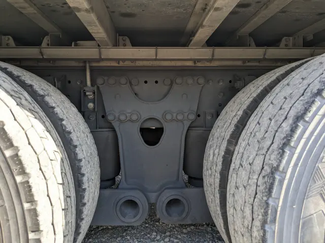 日野 プロフィア 2DG-FW1AHG(8x4)の写真37