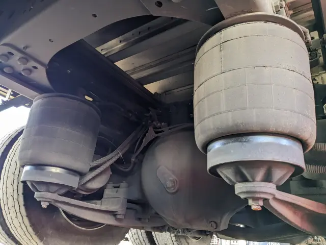 日野 プロフィア 2DG-FW1AHG(8x4)の写真38