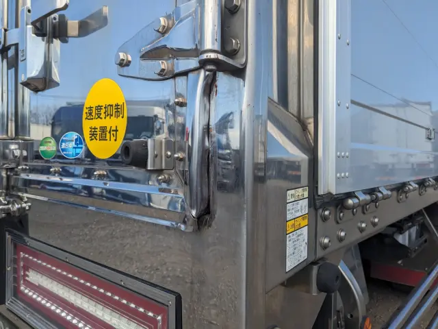 いすゞ ギガ 2PG-CYJ77C(8x4)の写真7