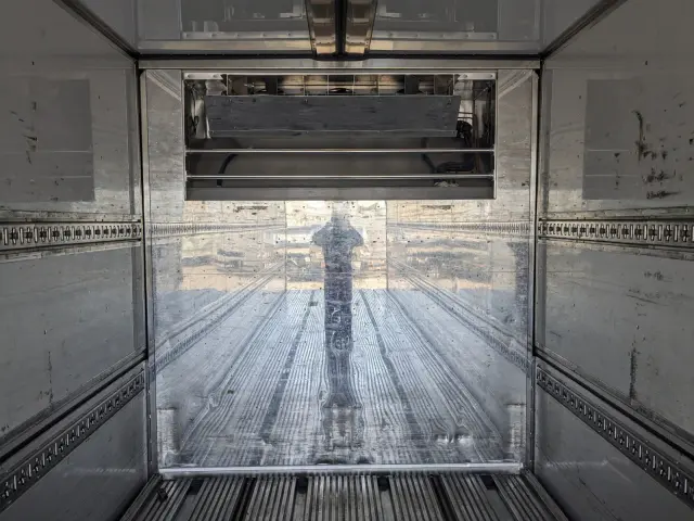 いすゞ ギガ 2PG-CYJ77C(8x4)の写真14