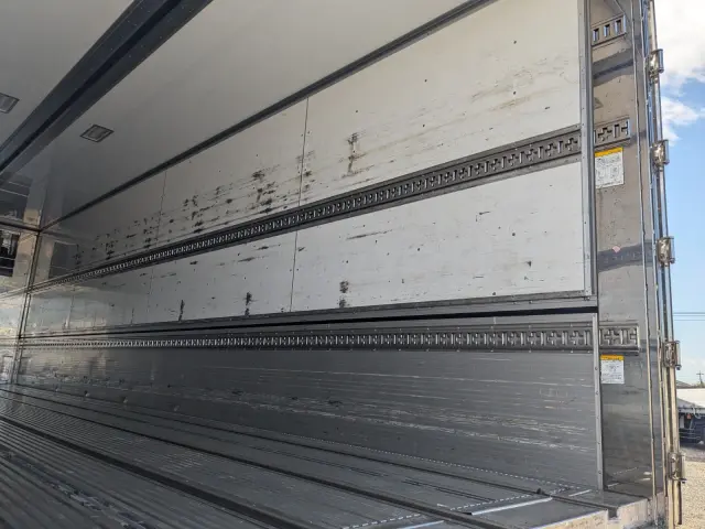 いすゞ ギガ 2PG-CYJ77C(8x4)の写真16