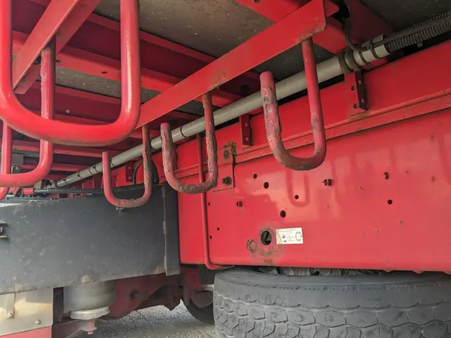 いすゞ ギガ 2PG-CYJ77C(8x4)の写真18