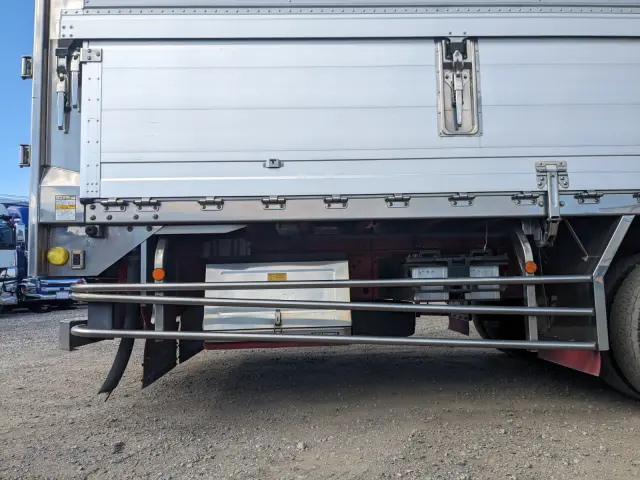 いすゞ ギガ 2PG-CYJ77C(8x4)の写真19