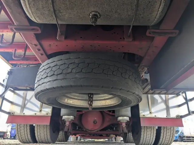 いすゞ ギガ 2PG-CYJ77C(8x4)の写真21