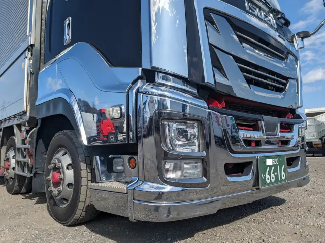 いすゞ ギガ 2PG-CYJ77C(8x4)の写真28