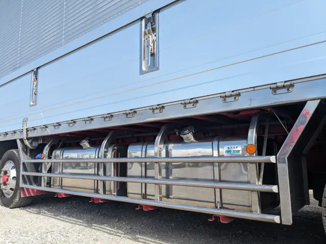 いすゞ ギガ 2PG-CYJ77C(8x4)の写真31