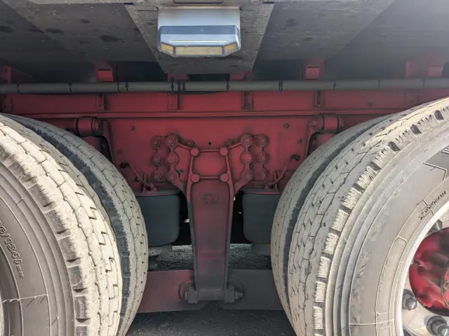 いすゞ ギガ 2PG-CYJ77C(8x4)の写真40