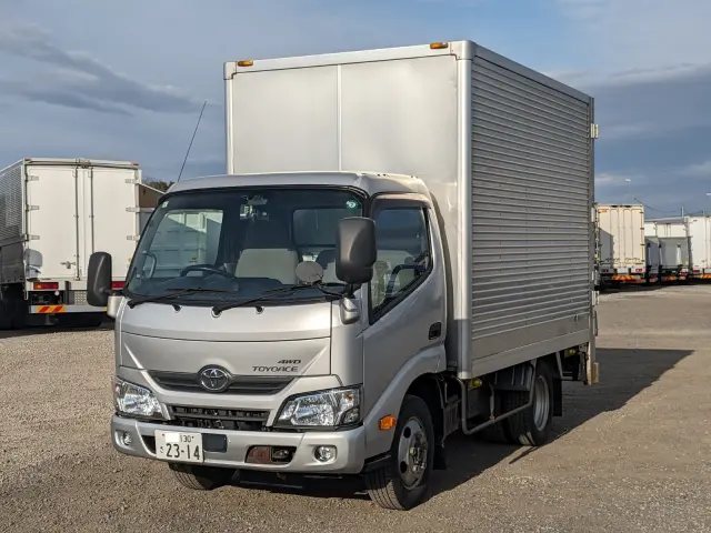 日野 デュトロ TKG-XZC675(4WD)の写真1