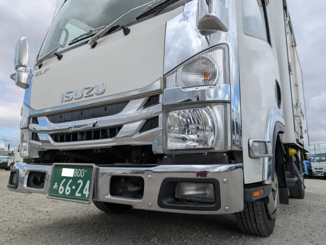 いすゞ エルフ TPG-NLR85AN(2WD)の写真4