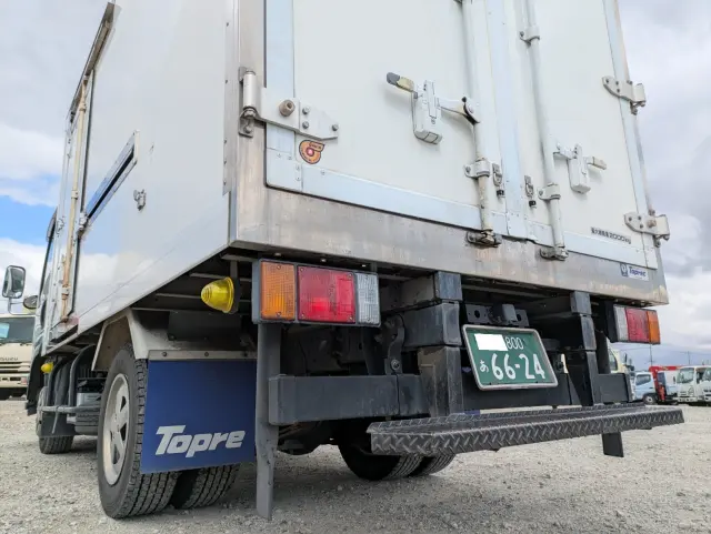 いすゞ エルフ TPG-NLR85AN(2WD)の写真6