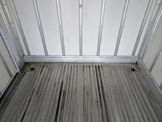 いすゞ エルフ TPG-NLR85AN(2WD)の写真14