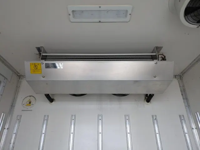 いすゞ エルフ TPG-NLR85AN(2WD)の写真15