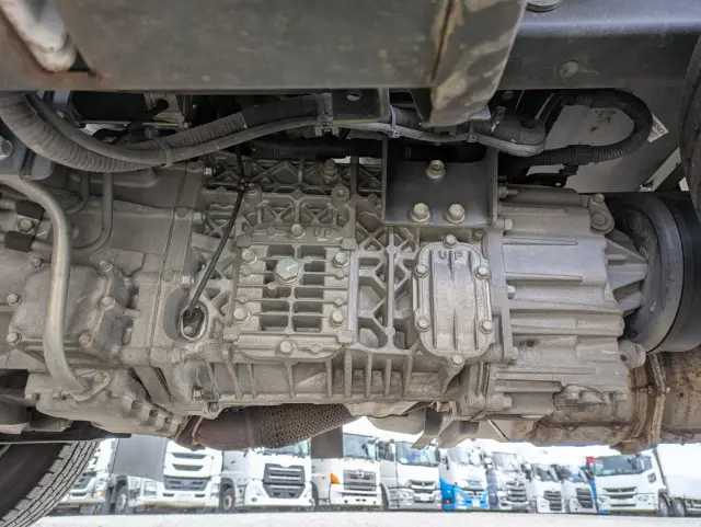 いすゞ エルフ TPG-NLR85AN(2WD)の写真26