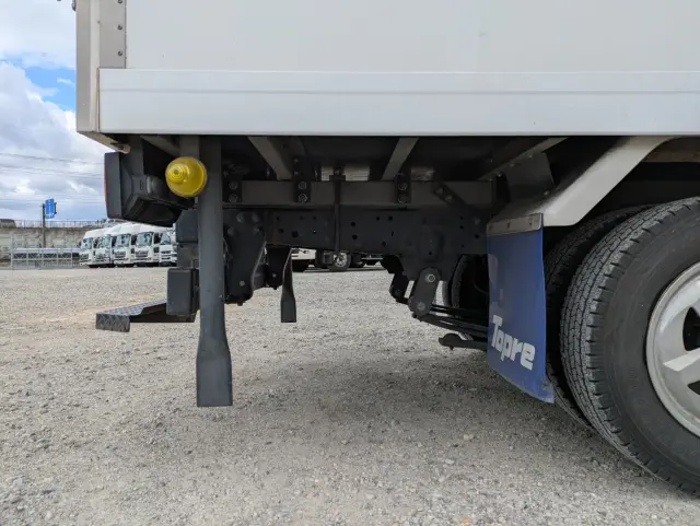 いすゞ エルフ TPG-NLR85AN(2WD)の写真30