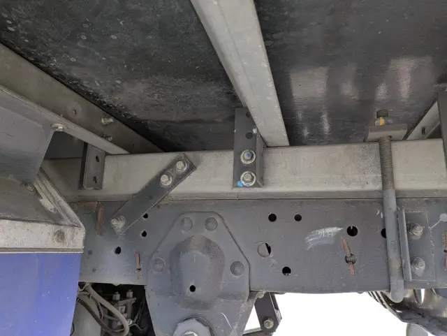 いすゞ エルフ TPG-NLR85AN(2WD)の写真32