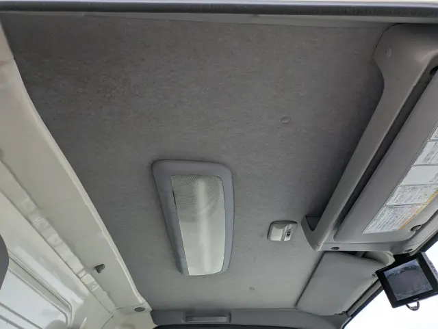 いすゞ エルフ TPG-NLR85AN(2WD)の写真34