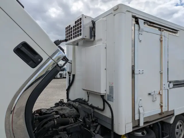 いすゞ エルフ TPG-NLR85AN(2WD)の写真44