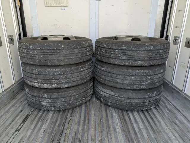 いすゞ エルフ TPG-NLR85AN(2WD)の写真49