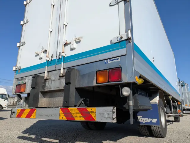 いすゞ フォワード 2PG-FRR90S2(2WD)の写真8