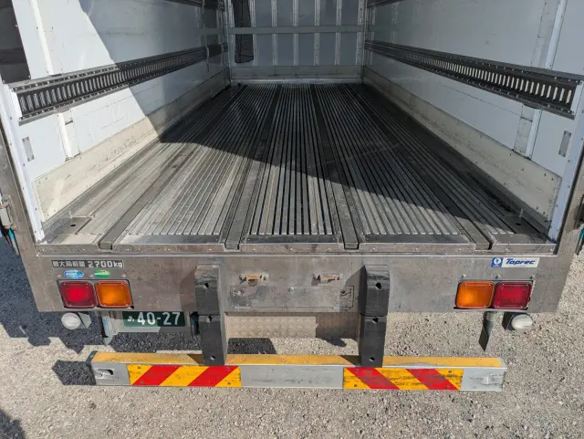 いすゞ フォワード 2PG-FRR90S2(2WD)の写真11