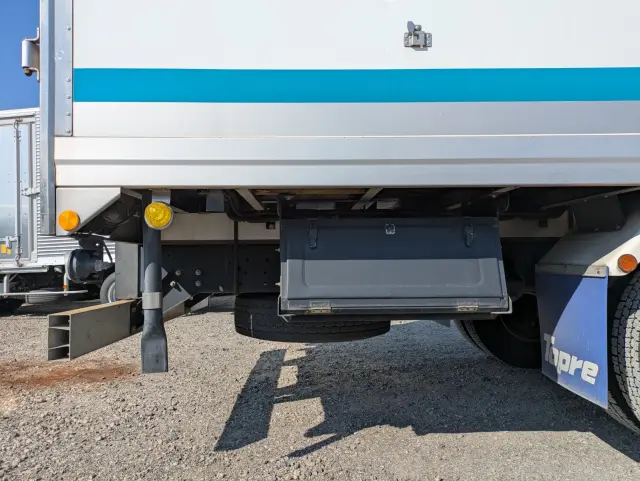 いすゞ フォワード 2PG-FRR90S2(2WD)の写真43