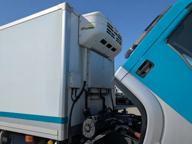 いすゞ フォワード 2PG-FRR90S2(2WD)の写真46