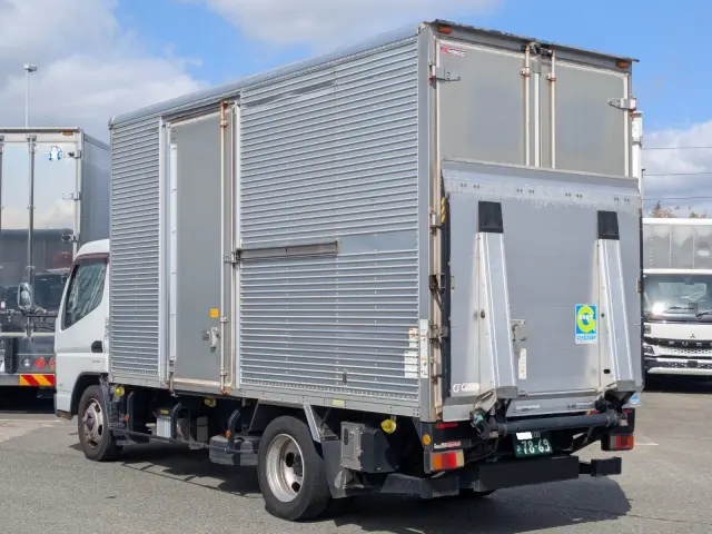 三菱 キャンター TPG-FEA50(2WD)の写真4