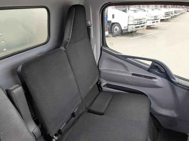 三菱 キャンター TPG-FEA50(2WD)の写真29