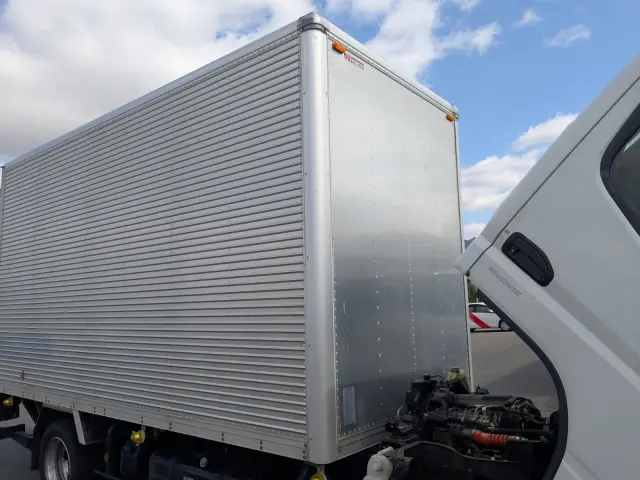 三菱 キャンター TPG-FEA50(2WD)の写真48