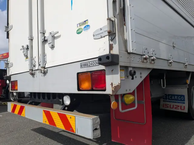 いすゞ フォワード TKG-FRR90T2(2WD)の写真8