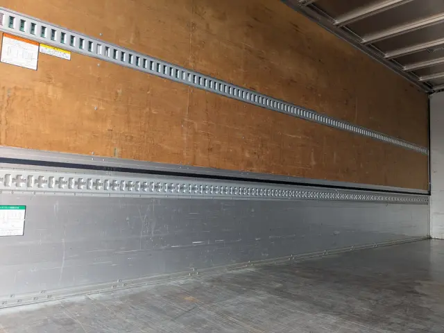 いすゞ フォワード TKG-FRR90T2(2WD)の写真13