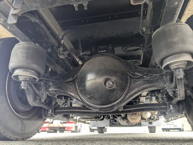 いすゞ フォワード TKG-FRR90T2(2WD)の写真35