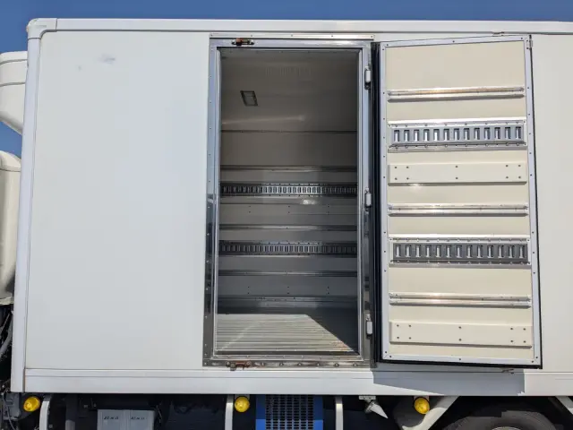 トヨタ ダイナ TDG-XZU710(2WD)の写真23