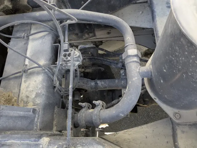 いすゞ ギガ QKG-CXZ77AT(6x4)の写真28