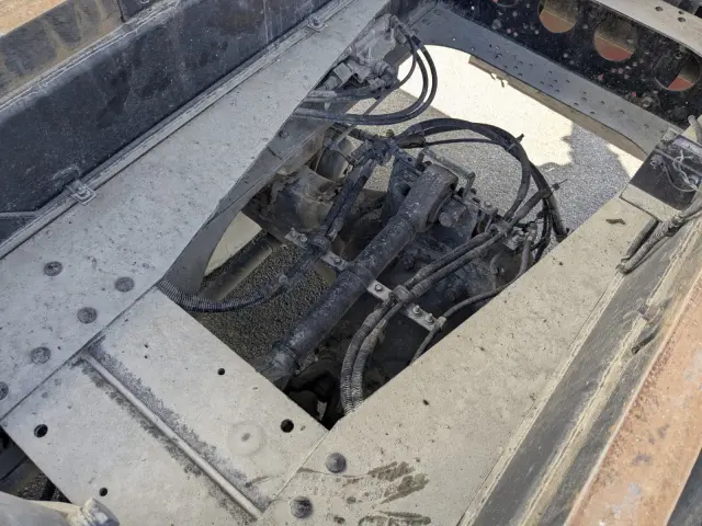 いすゞ ギガ QKG-CXZ77AT(6x4)の写真31