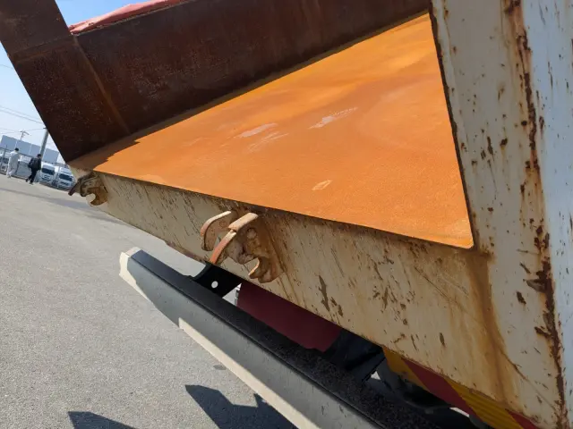 いすゞ ギガ QKG-CXZ77AT(6x4)の写真32