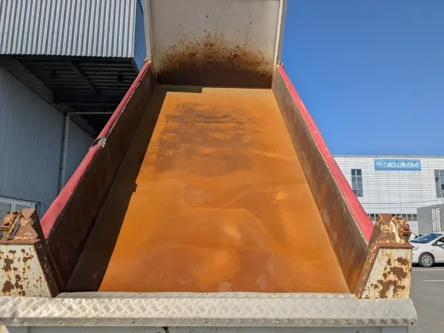 いすゞ ギガ QKG-CXZ77AT(6x4)の写真34