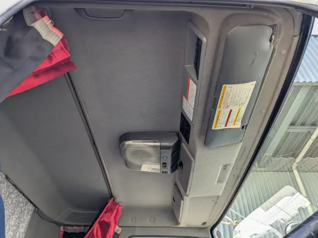 いすゞ ギガ QKG-CXZ77AT(6x4)の写真40