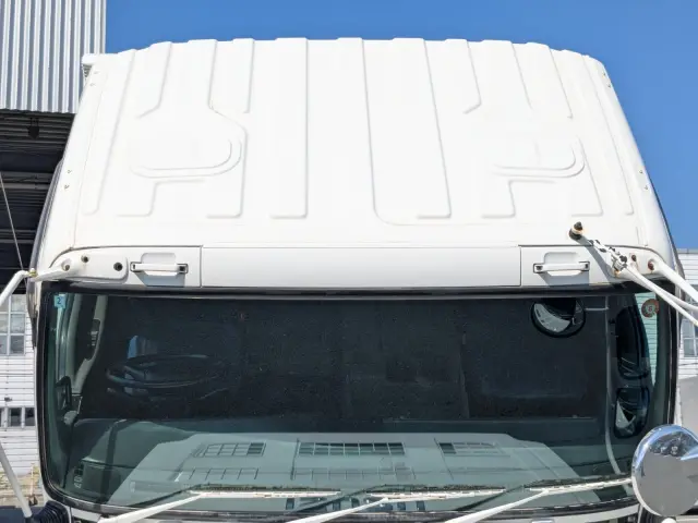 いすゞ ギガ QKG-CXZ77AT(6x4)の写真44