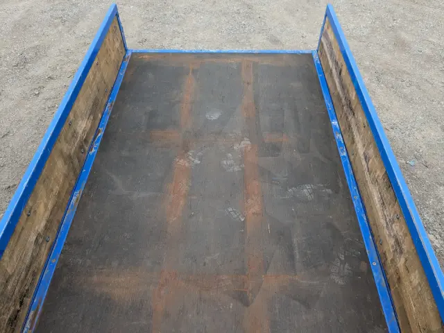 いすゞ エルフ TRG-NJR85A(2WD)の写真13