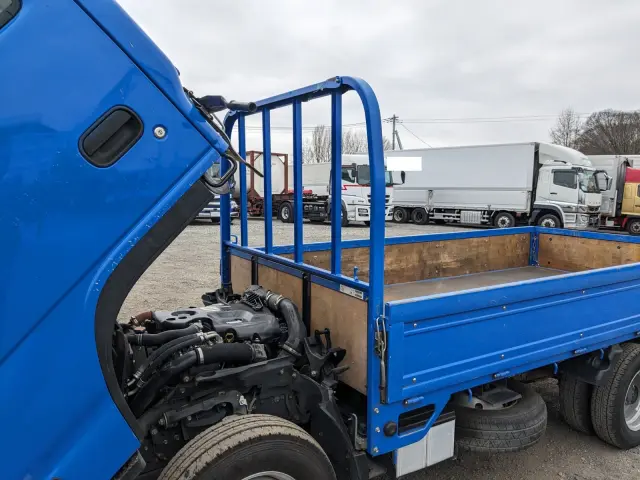 いすゞ エルフ TRG-NJR85A(2WD)の写真30