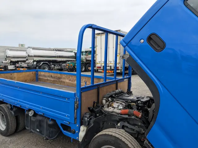 いすゞ エルフ TRG-NJR85A(2WD)の写真36