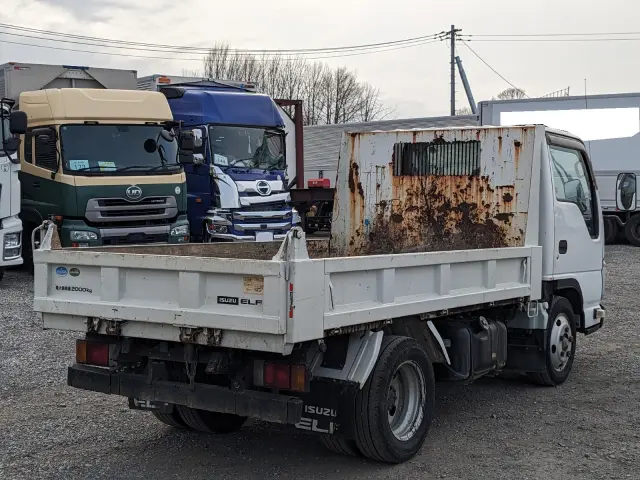 いすゞ エルフ TPG-NJR85AD(2WD)の写真4