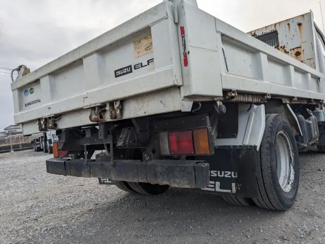 いすゞ エルフ TPG-NJR85AD(2WD)の写真6