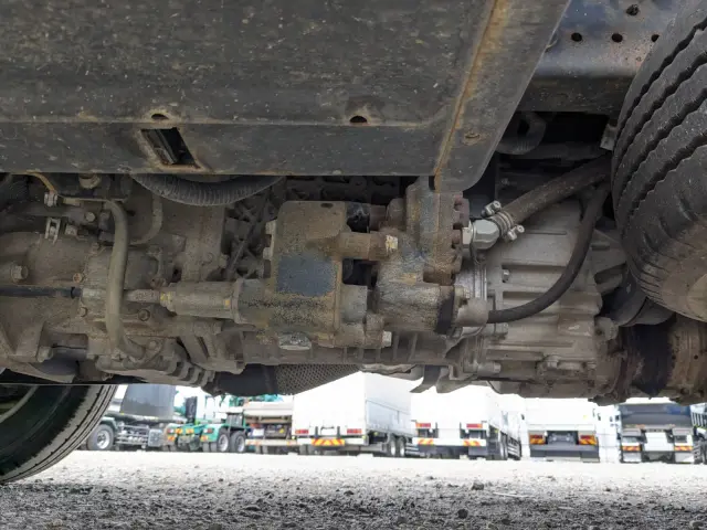 いすゞ エルフ TPG-NJR85AD(2WD)の写真17